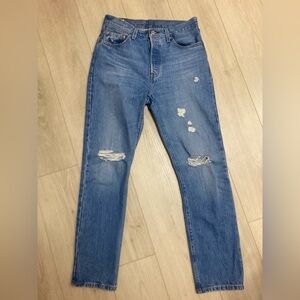 Levi's 501 Distressed Medium Wash Jeans Size 28 Button Fly High Rise 28x3